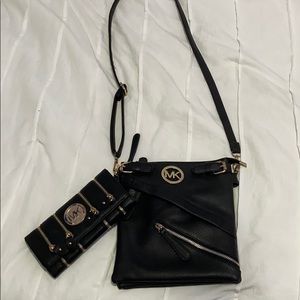 Crossbody purse